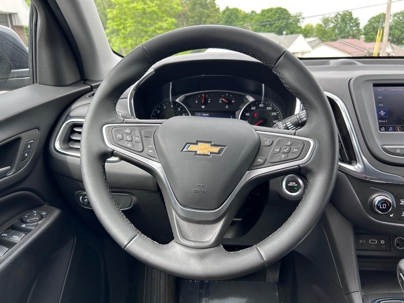 Chevrolet Equinox Vehicle Image 10