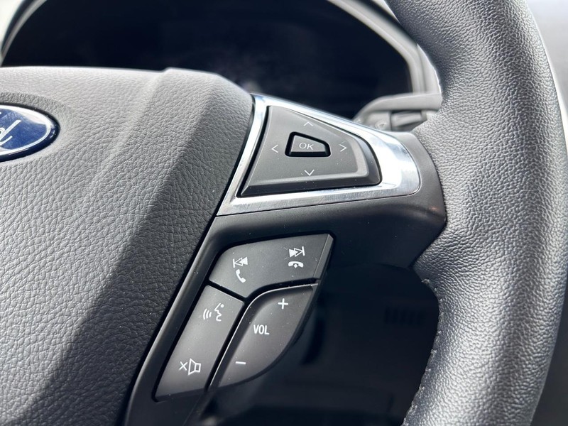 Ford Edge Vehicle Image 12