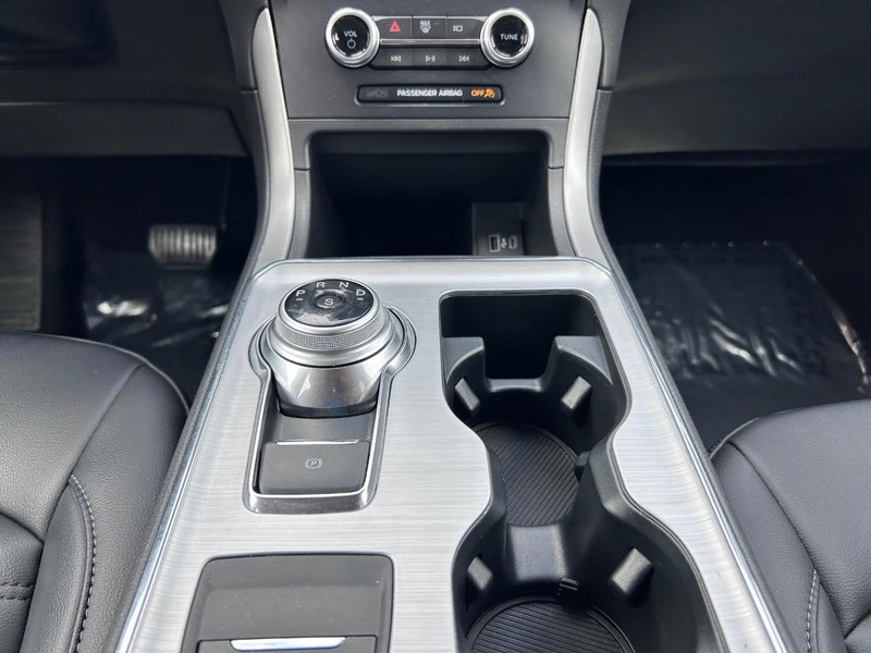 Ford Edge Vehicle Image 15