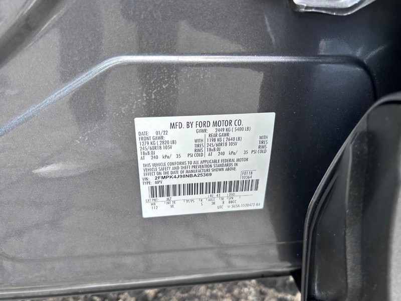 Ford Edge Vehicle Image 21