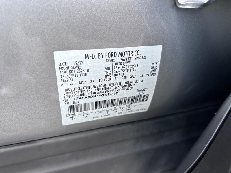 Ford Explorer Vehicle Image 23
