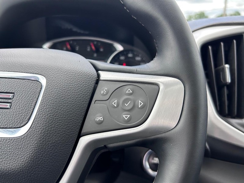 GMC Terrain Vehicle Image 13
