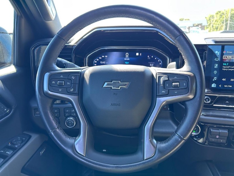 Chevrolet Silverado 1500 Vehicle Image 11