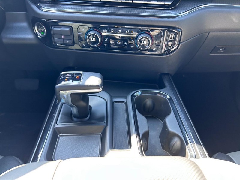 Chevrolet Silverado 1500 Vehicle Image 16