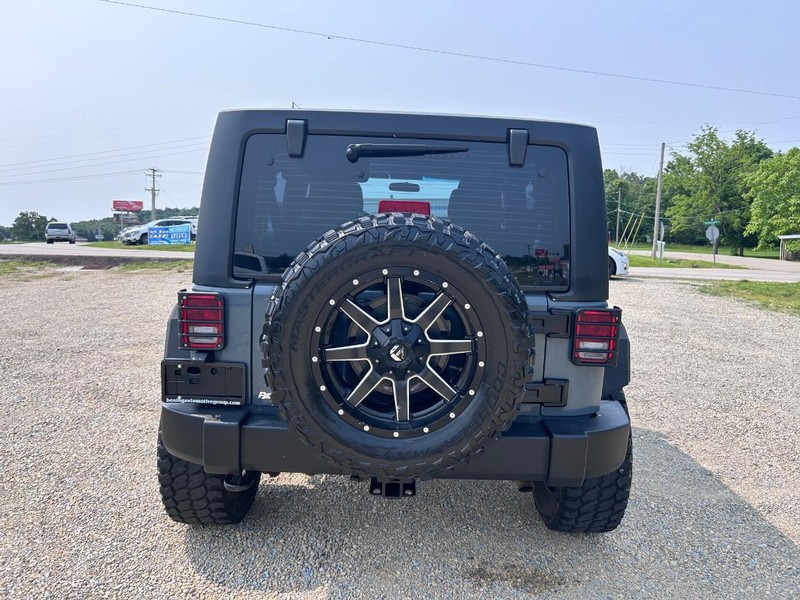 Jeep Wrangler Unlimited Vehicle Image 04