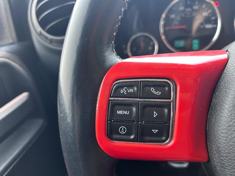 Jeep Wrangler Unlimited Vehicle Image 10