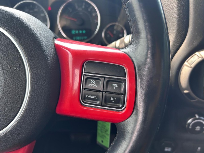 Jeep Wrangler Unlimited Vehicle Image 11