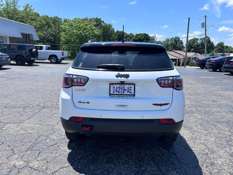 Jeep Compass Vehicle Image 04