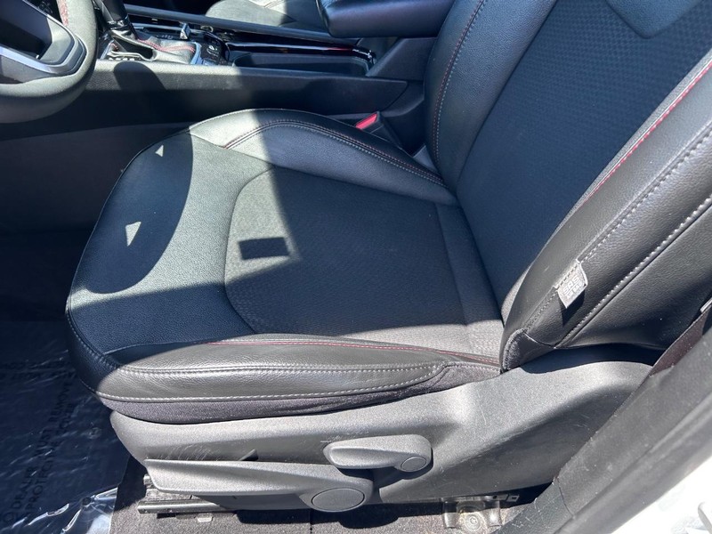 Jeep Compass Vehicle Image 17