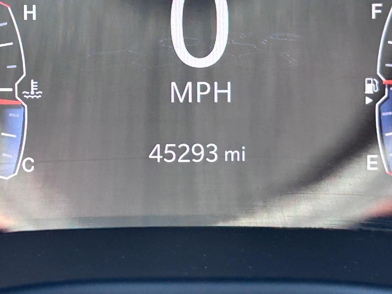 Jeep Compass Vehicle Image 18