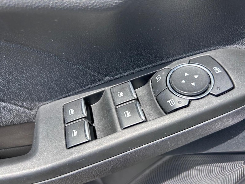 Ford Escape Vehicle Image 16