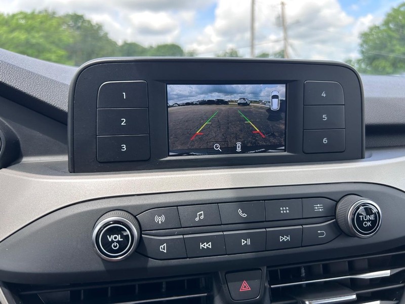 Ford Escape Vehicle Image 19