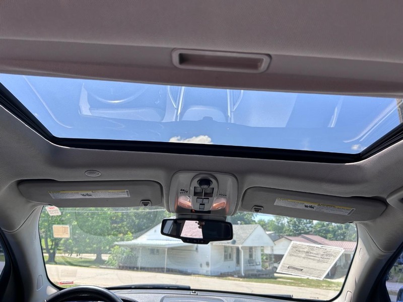 GMC Terrain Vehicle Image 09