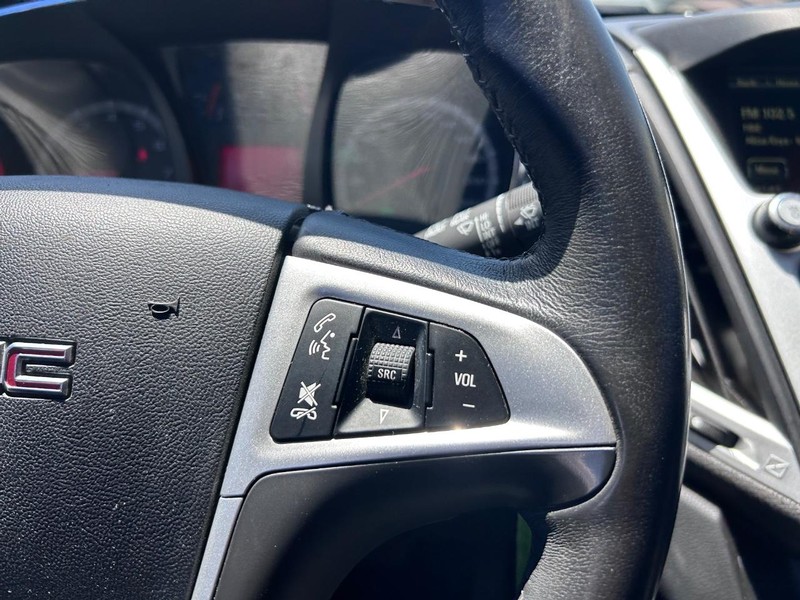 GMC Terrain Vehicle Image 13