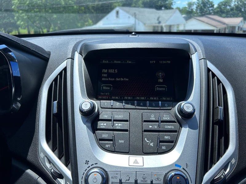 GMC Terrain Vehicle Image 14