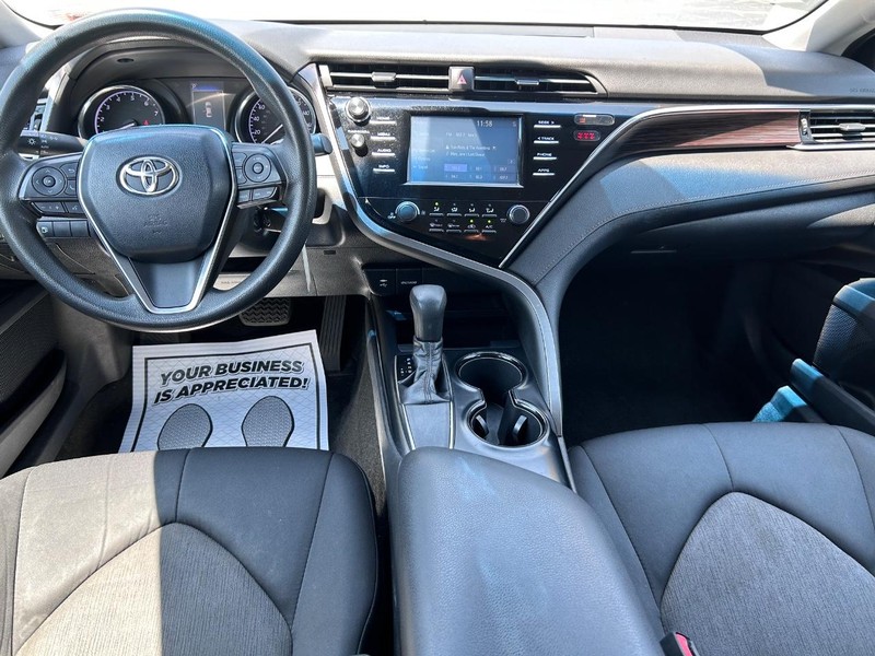 Toyota Camry Vehicle Image 08