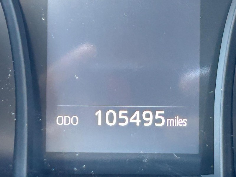 Toyota Camry Vehicle Image 18