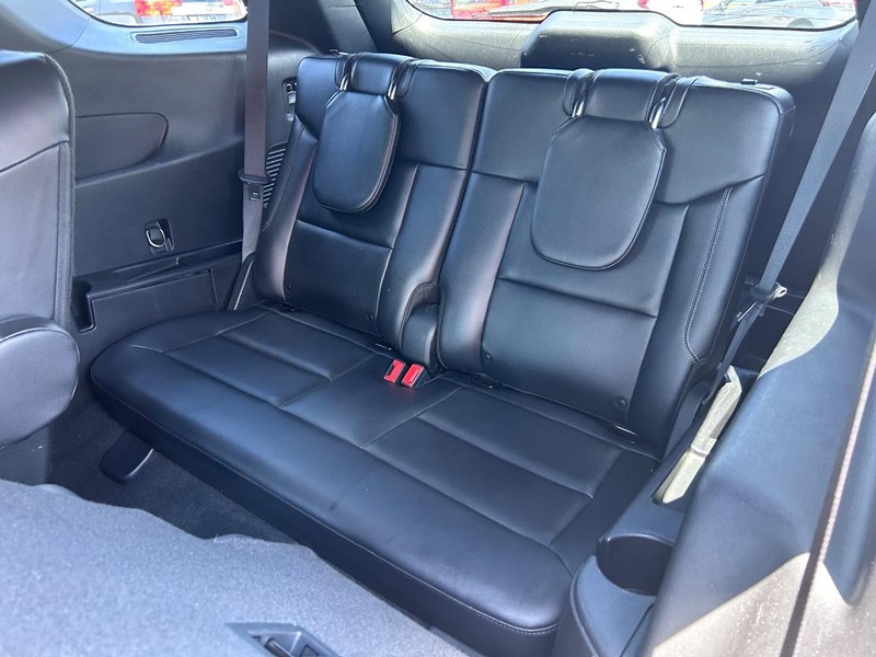 Ford Explorer Vehicle Image 08