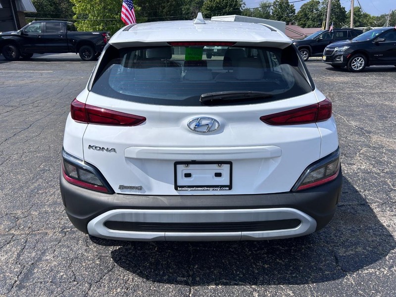 Hyundai Kona Vehicle Image 04