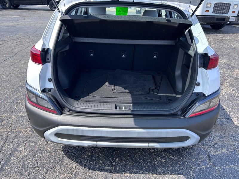 Hyundai Kona Vehicle Image 05