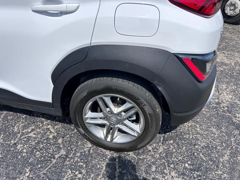 Hyundai Kona Vehicle Image 06