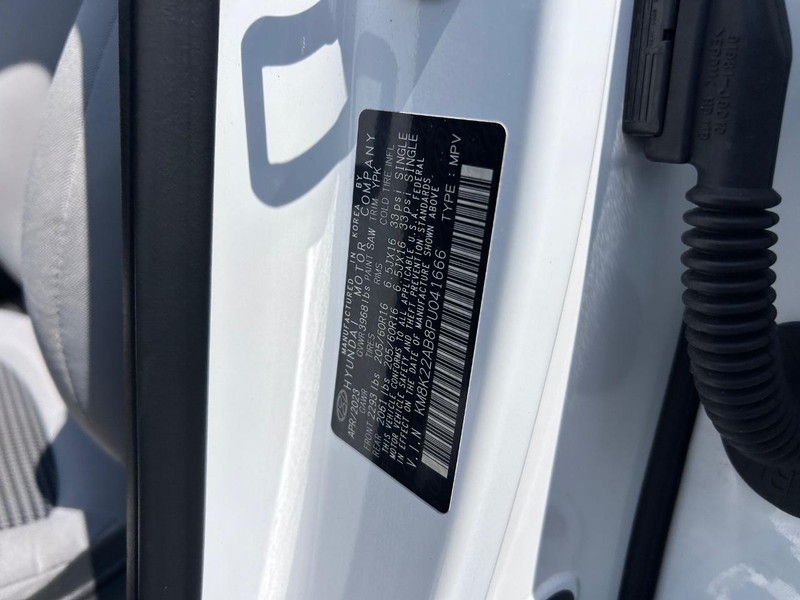Hyundai Kona Vehicle Image 20