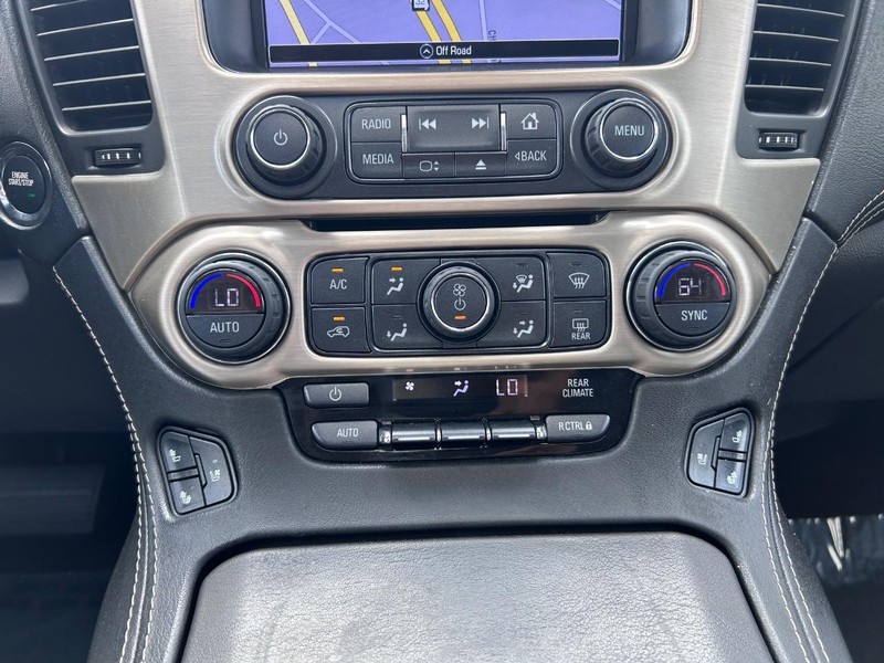 GMC Yukon XL Vehicle Image 18