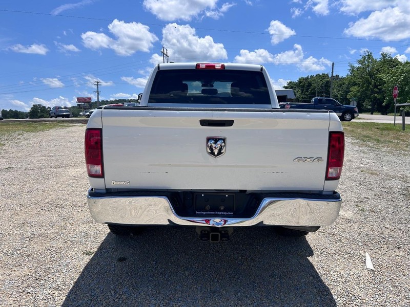 Ram 1500 Classic Vehicle Image 04