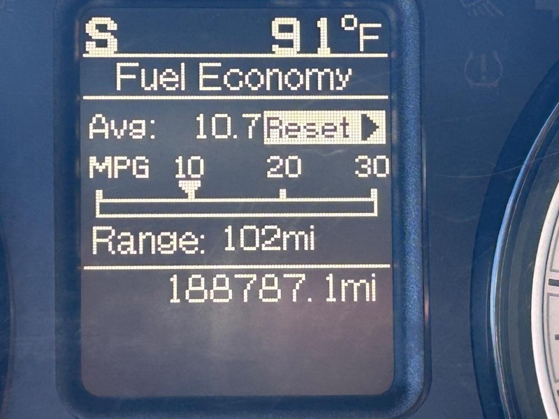 Ram 1500 Classic Vehicle Image 18