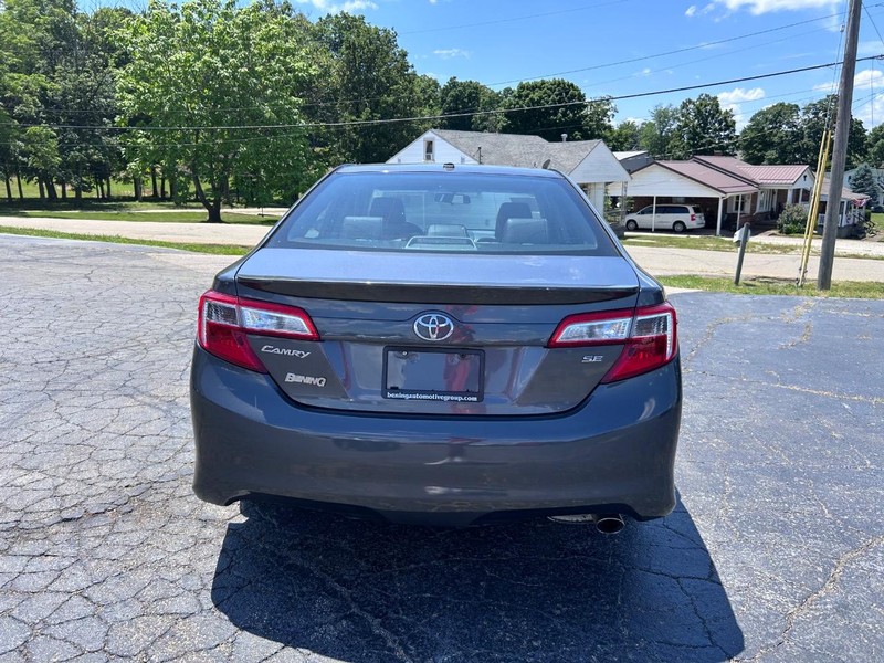 Toyota Camry Vehicle Image 04