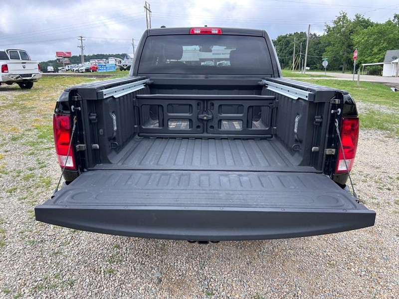 Ram 1500 Classic Vehicle Image 05