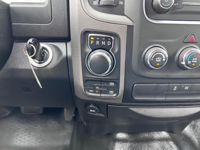 Ram 1500 Classic Vehicle Image 14