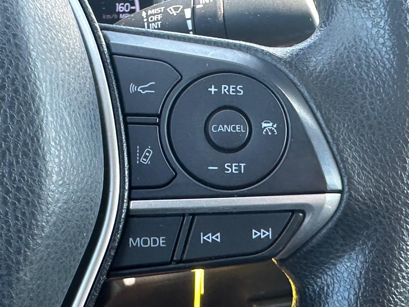 Toyota Camry Vehicle Image 14
