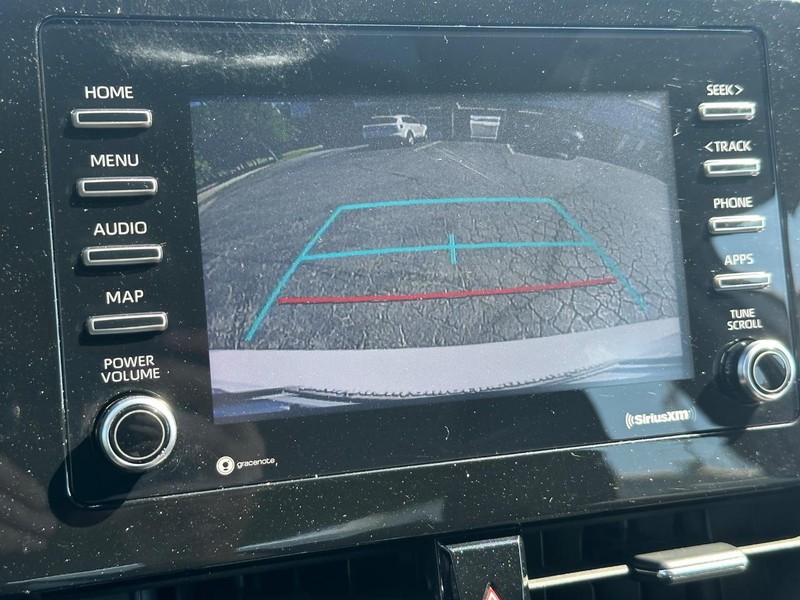 Toyota Camry Vehicle Image 16