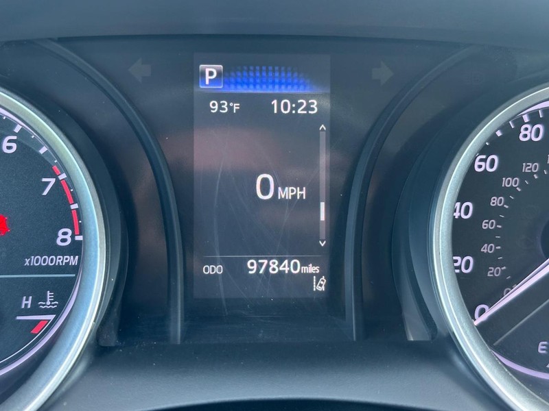 Toyota Camry Vehicle Image 20