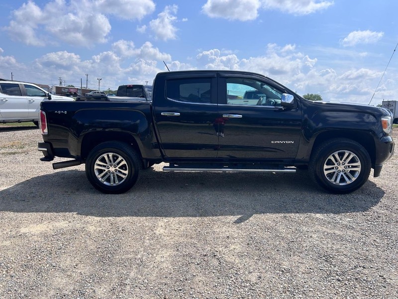 GMC Canyon Vehicle Image 02