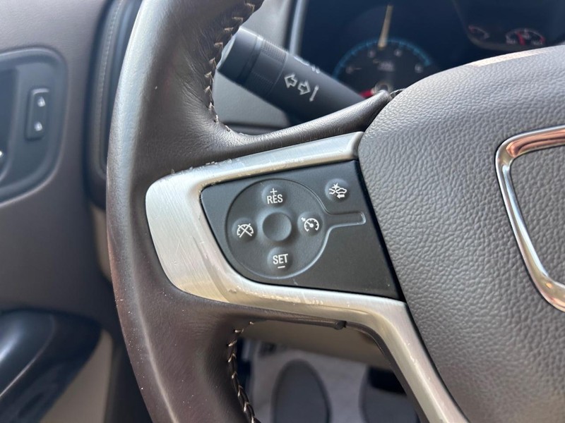 GMC Canyon Vehicle Image 10