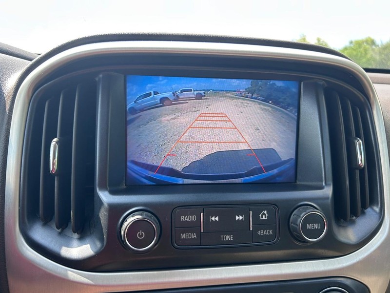 GMC Canyon Vehicle Image 19