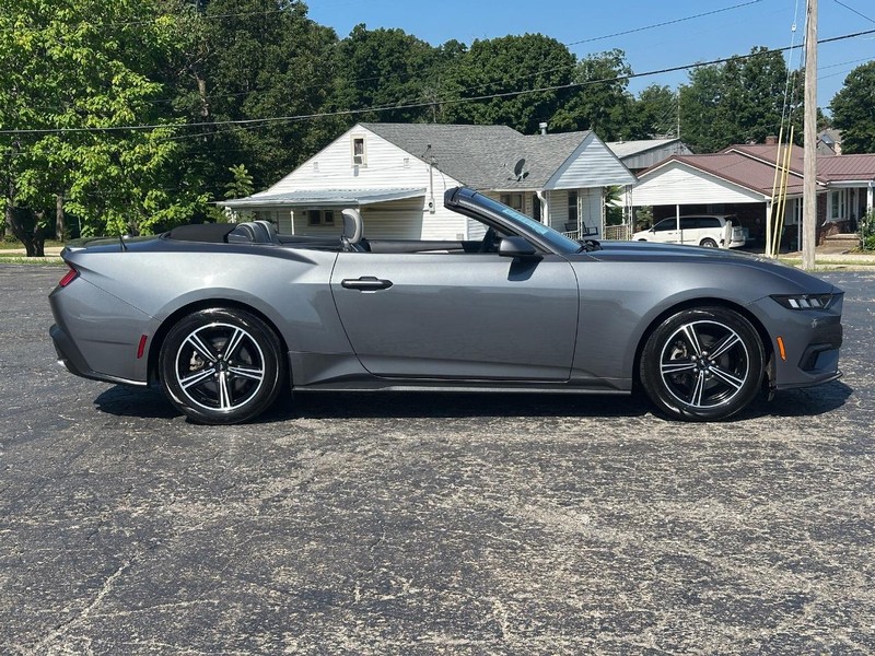 Ford Mustang Vehicle Image 02