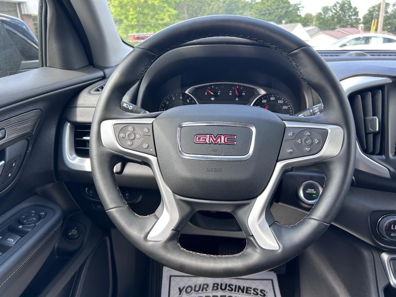 GMC Terrain Vehicle Image 12