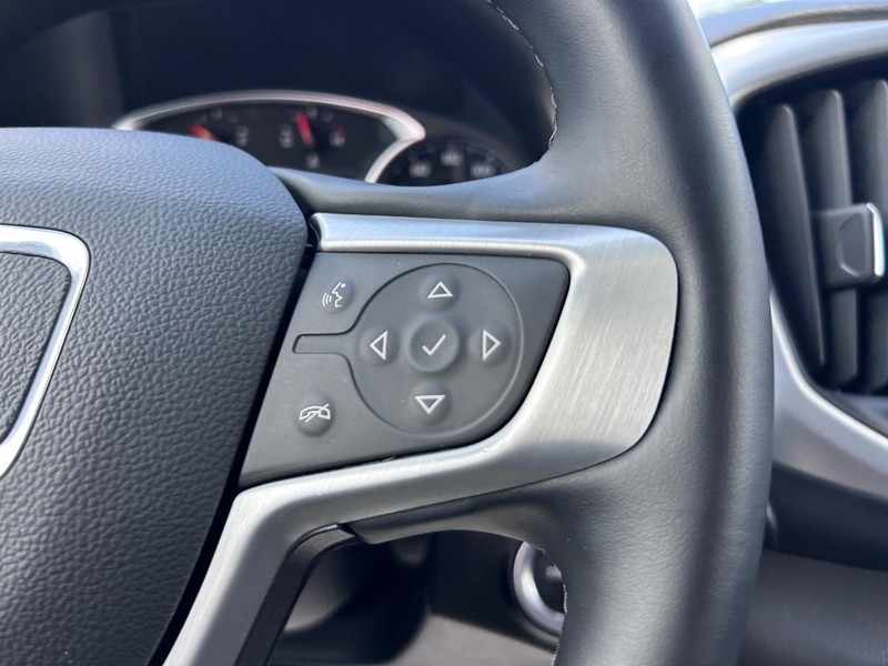 GMC Terrain Vehicle Image 14