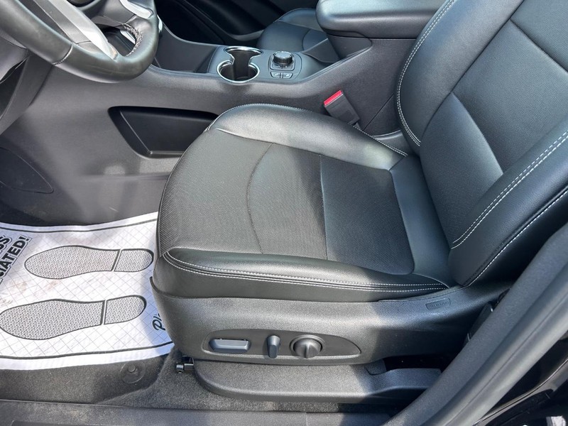GMC Terrain Vehicle Image 21