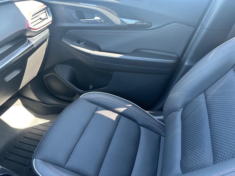 Chevrolet TrailBlazer Vehicle Image 20