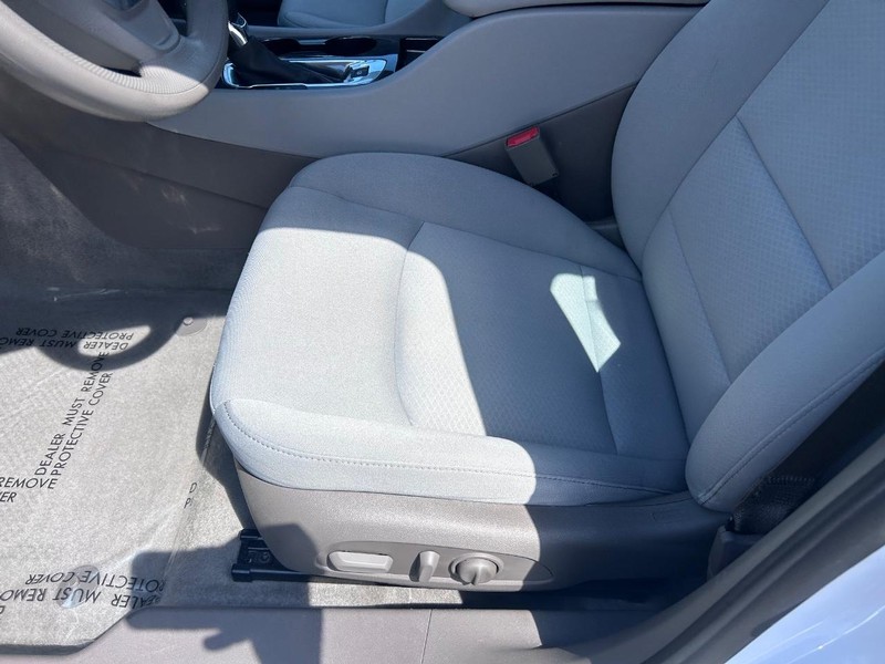 Chevrolet Malibu Vehicle Image 17