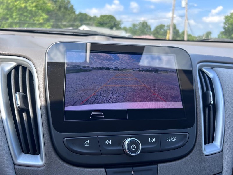 Chevrolet Malibu Vehicle Image 19