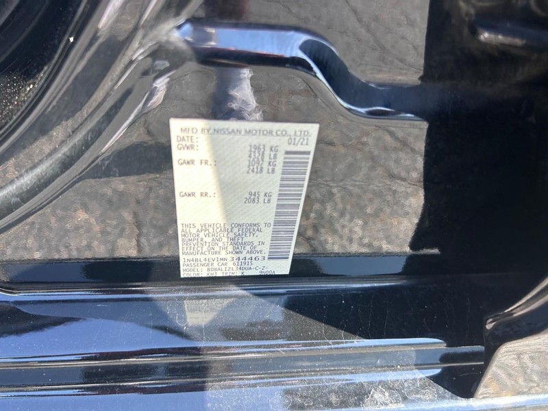 Nissan Altima Vehicle Image 23
