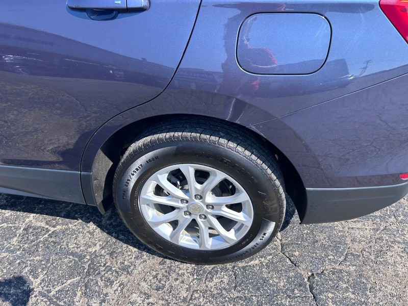 Chevrolet Equinox Vehicle Image 06