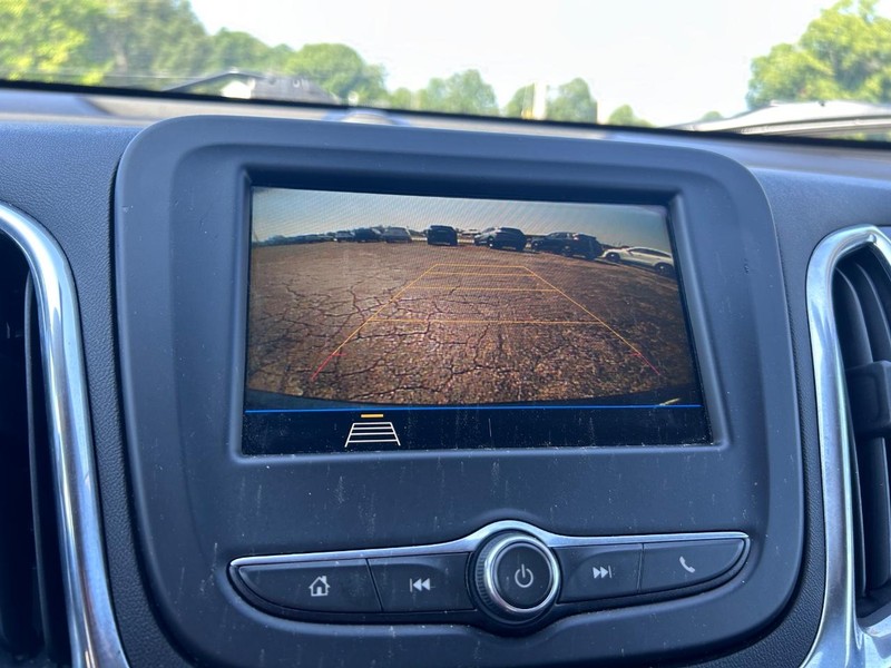 Chevrolet Equinox Vehicle Image 19