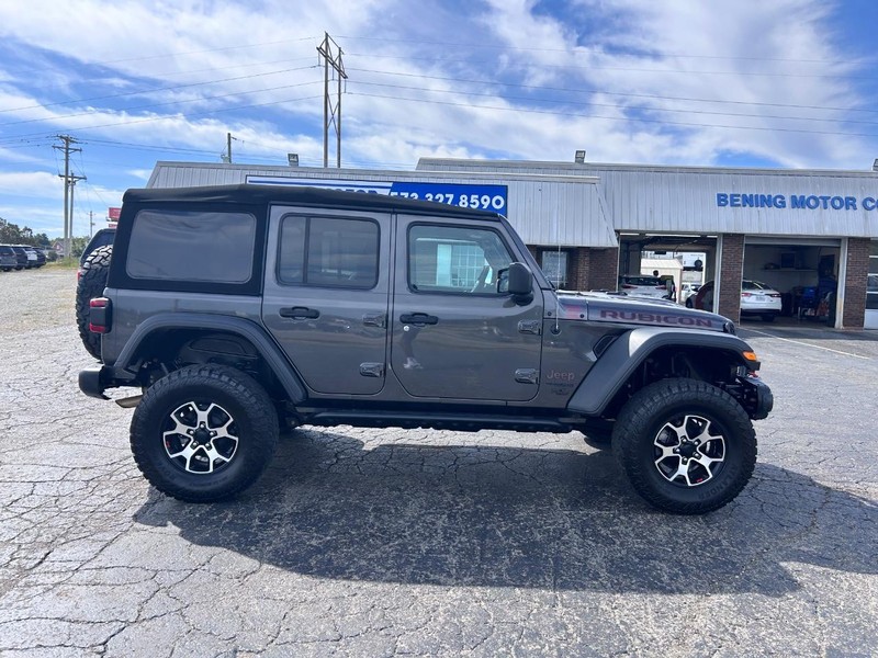 Jeep Wrangler Vehicle Image 02