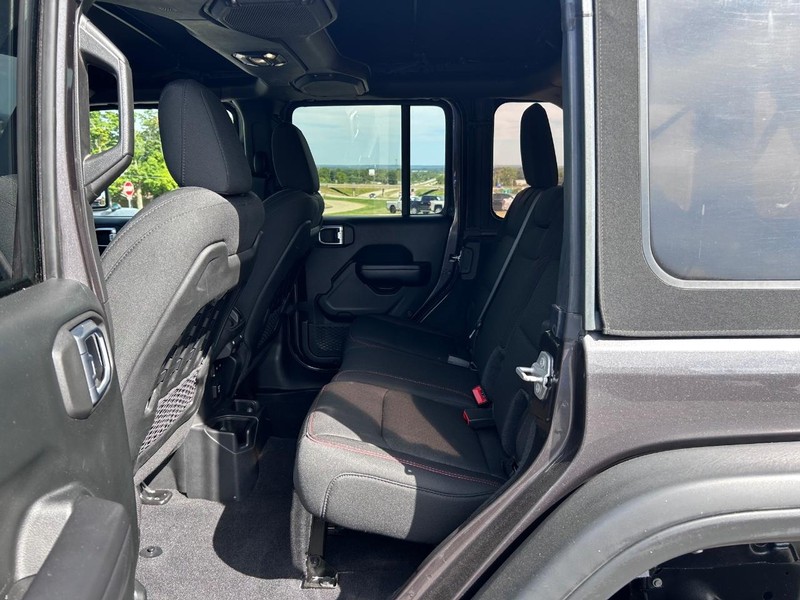 Jeep Wrangler Vehicle Image 10